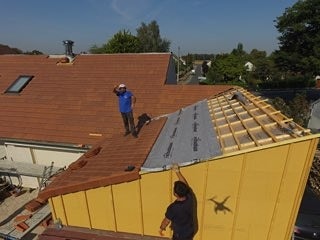 Installation de toiture sur une surélévation de maison à Combs-la-Ville